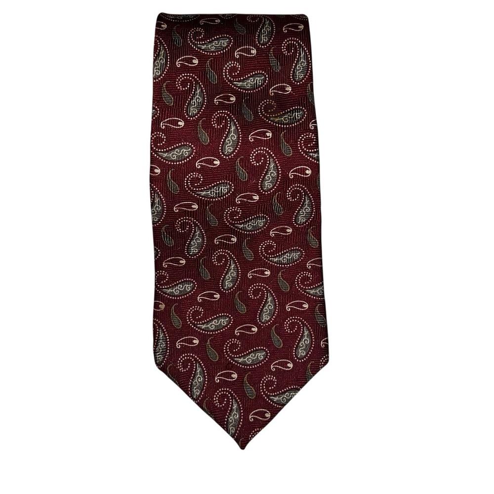 Vintage Chaps Ralph Lauren Neckwear Men's 100% Silk Tie Red Paisley Made In USA